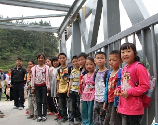 首座“茅以升公益桥”竣工仪式（重庆电视台播报）